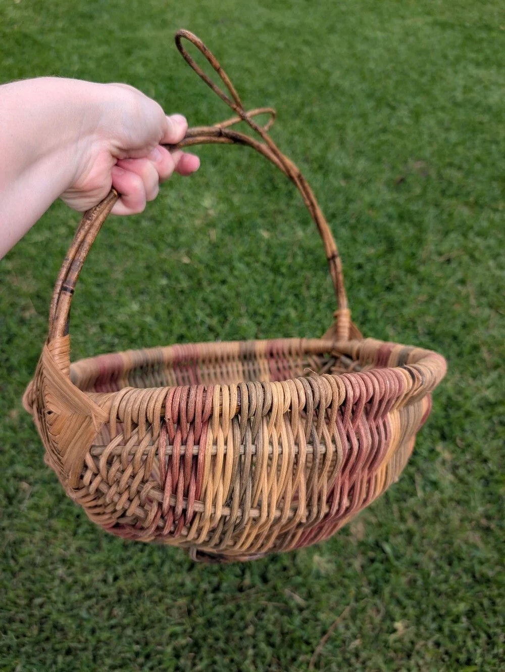 Large Vintage Handwoven Multicolored Natural‎ Woven Rattan Basket with Handle